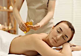 Massage aux huiles essentielles